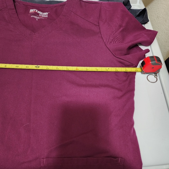 2 Grey's Anatomy Scrub Tops Women's Large Spandex Stretch Nurse Nursing - Picture 4 of 7
